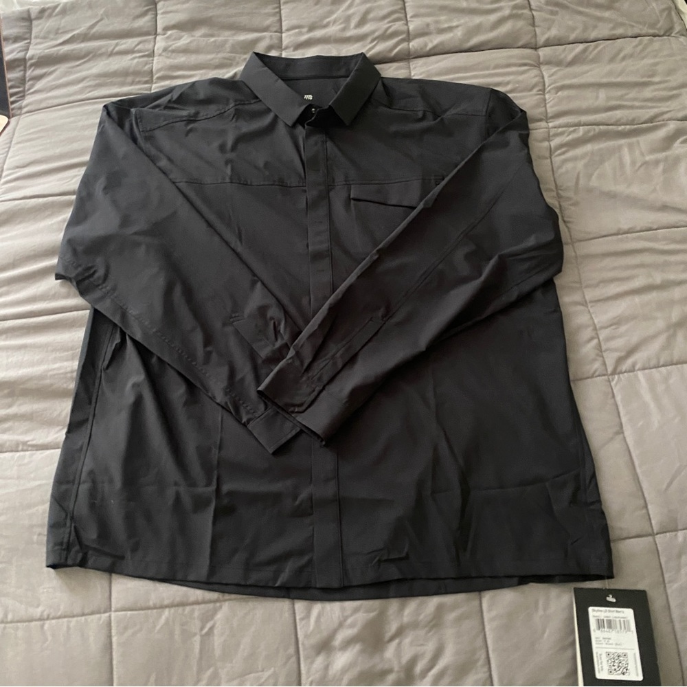 NWT Arcteryx Men’s Black Skyline LS Shirt
